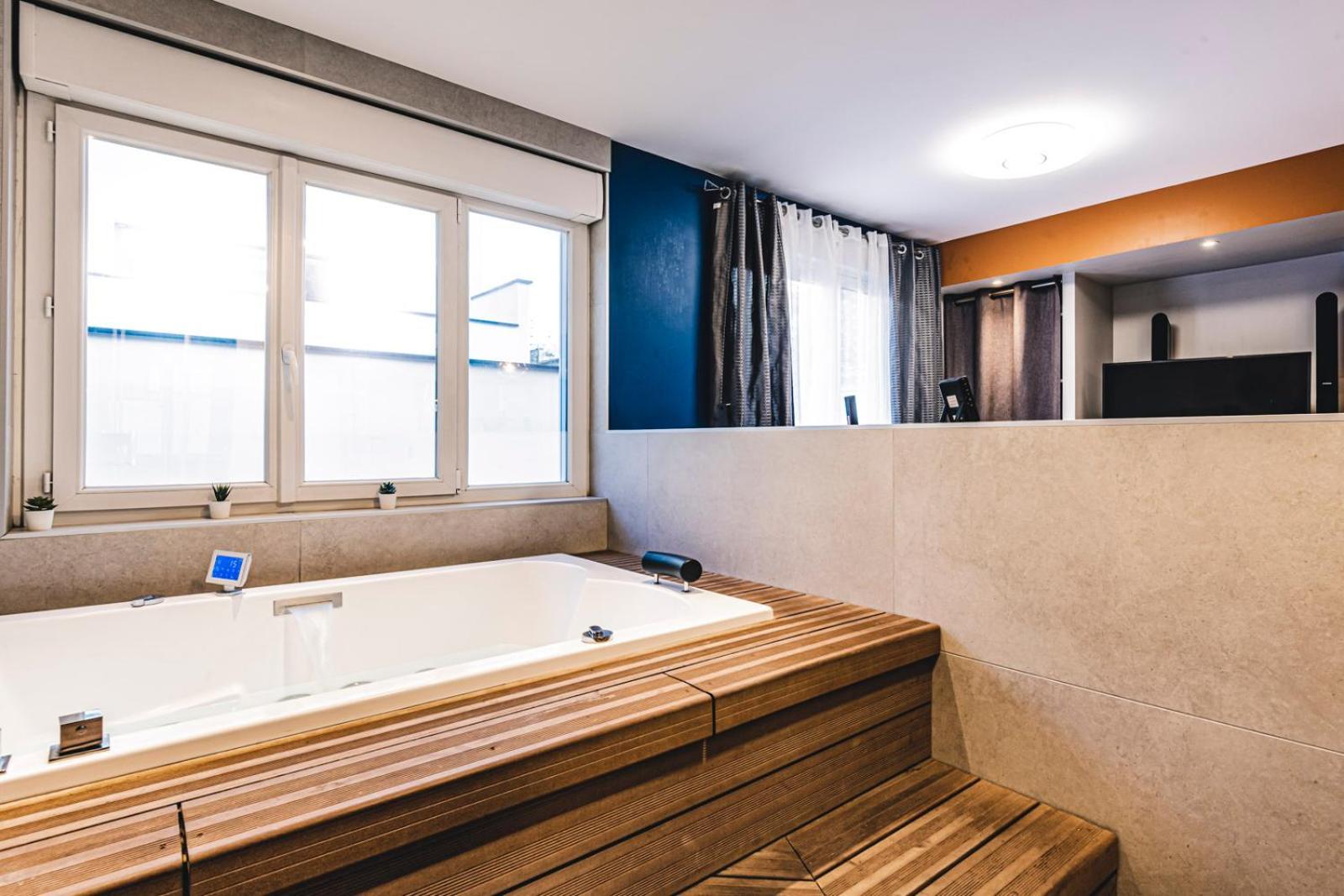 Mv Suite & Spa Reims Eksteriør billede